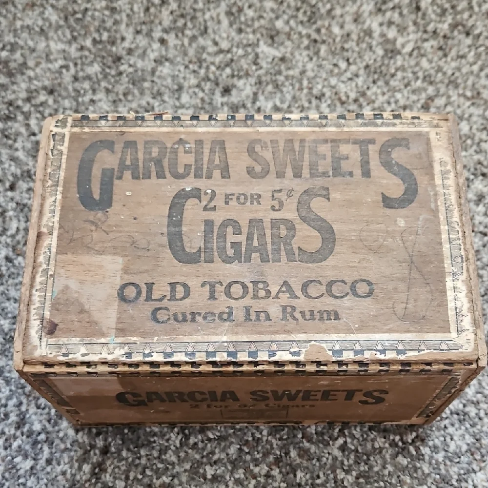 Vintage Rustic Garcia Sweets Wooden Cigar Box - Picture 5 of 8